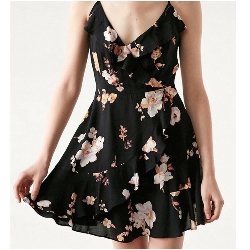 Kimchi Blue Sabina Dress Floral Black